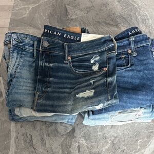 American Eagle Outfitters Women's Distressed Blue Jeans
